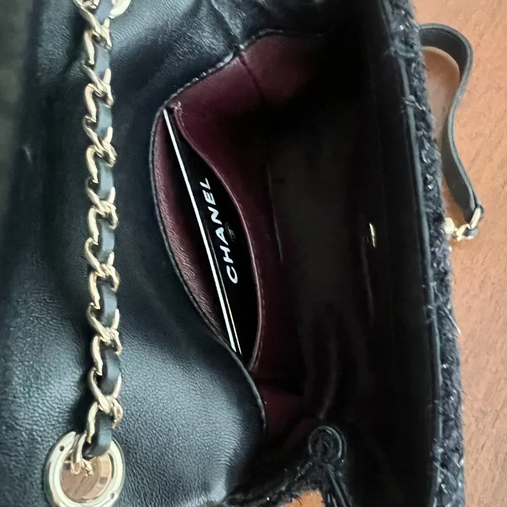 Chanel rare tweed Cosmos pearl mini flap bag - Picture 9 of 10